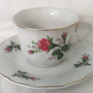 Lynns Victorian Rose Cups & Saucers