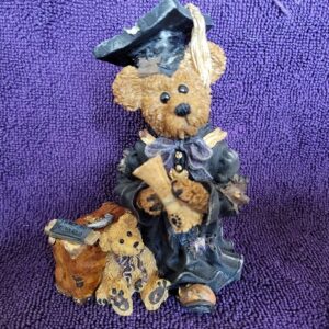 Boyds Bears Edmund…the Graduate