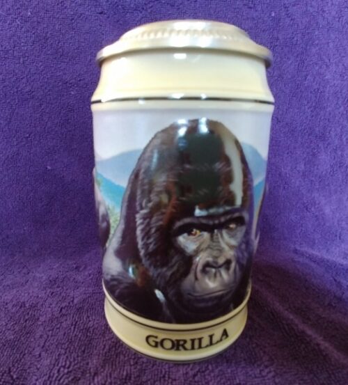 A gorilla picture on the side of a beer can.