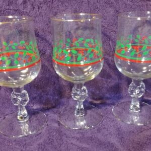 Arby’s Holly & Berries Bow Tie Goblets-3